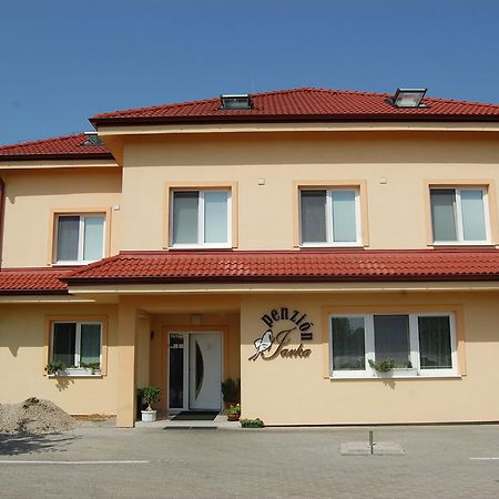 Penzion Jarka Bratislava Exterior photo